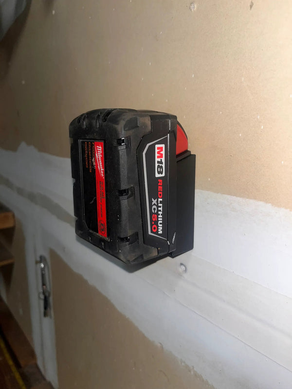  M18 Battery Holder | Reliable Mounting Holder | Urban 3D